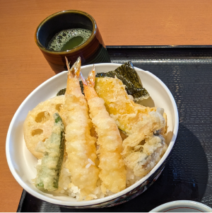飲食店で